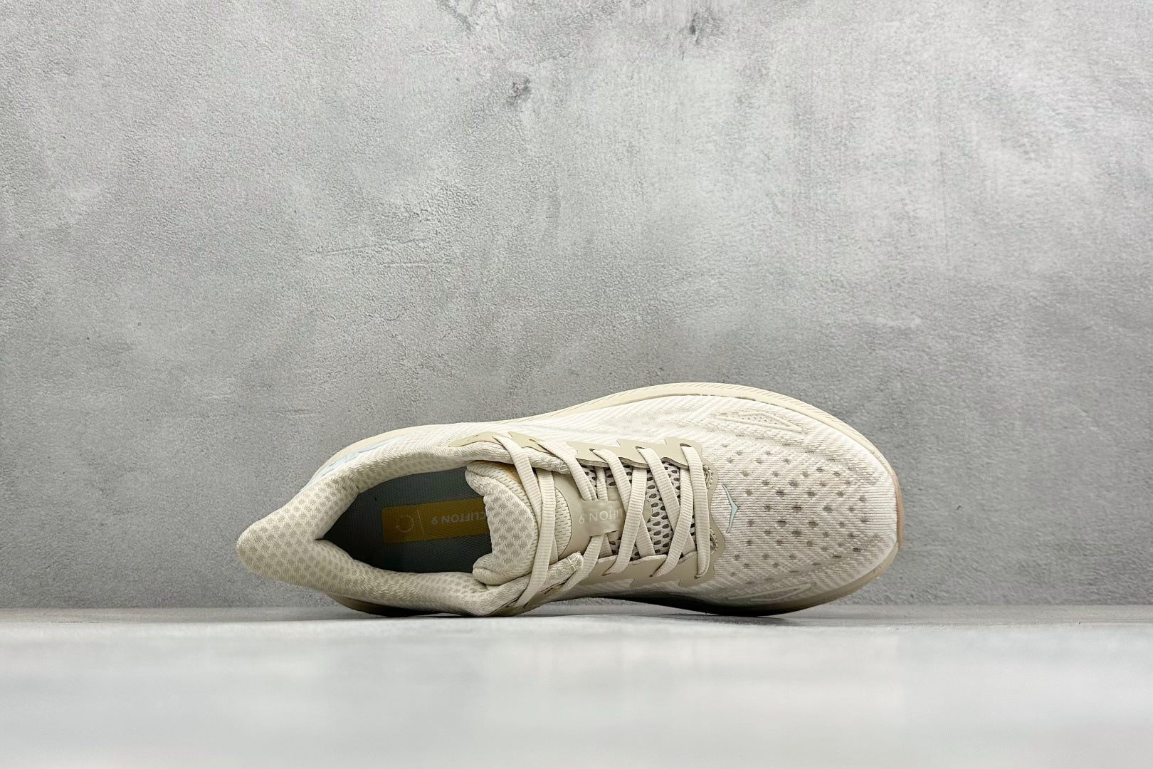 HOKA Clifton 9 Cream Running Shoes