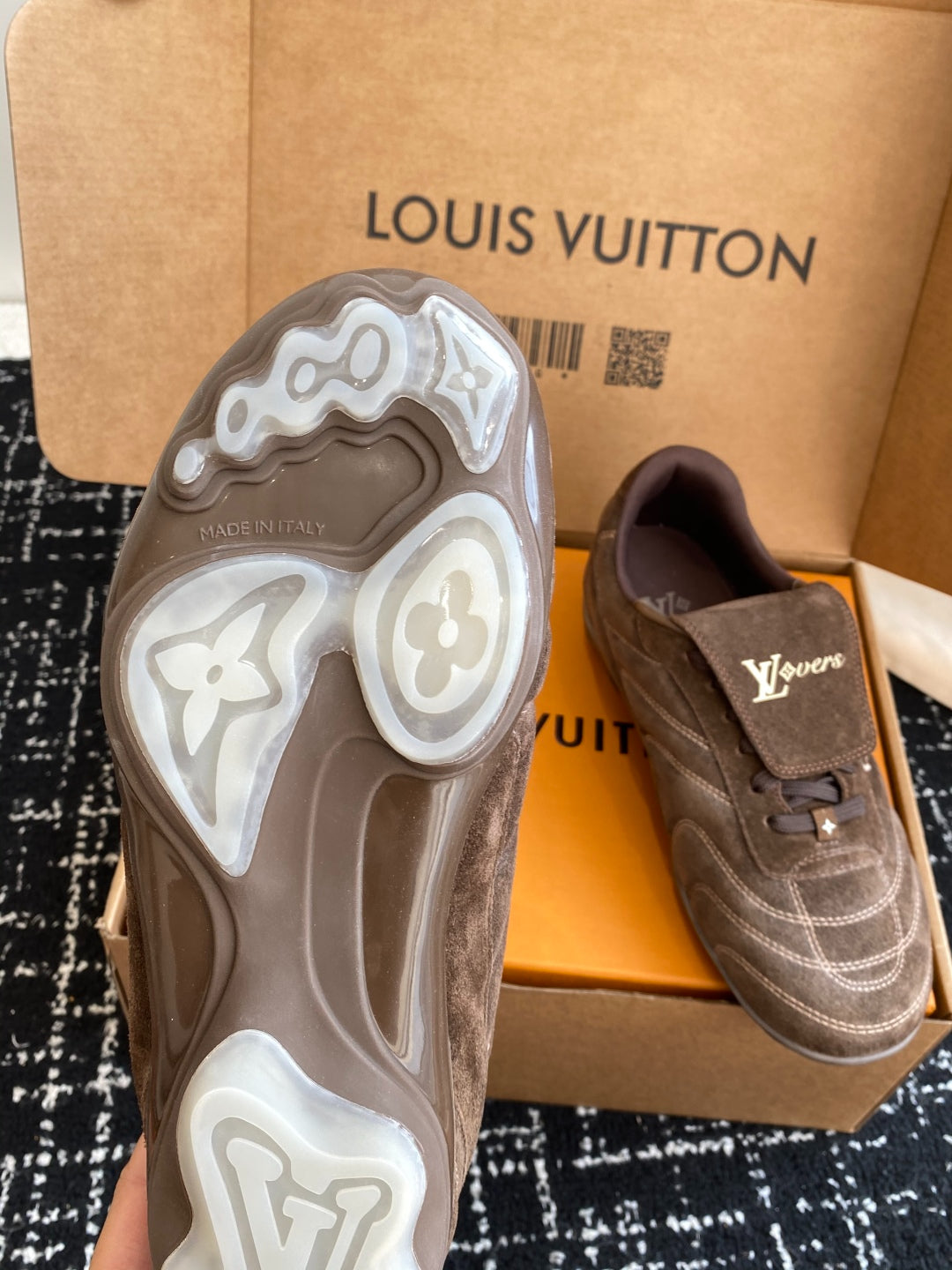 Louis Vuitton LV Kick Sneaker (Brown Suede)
