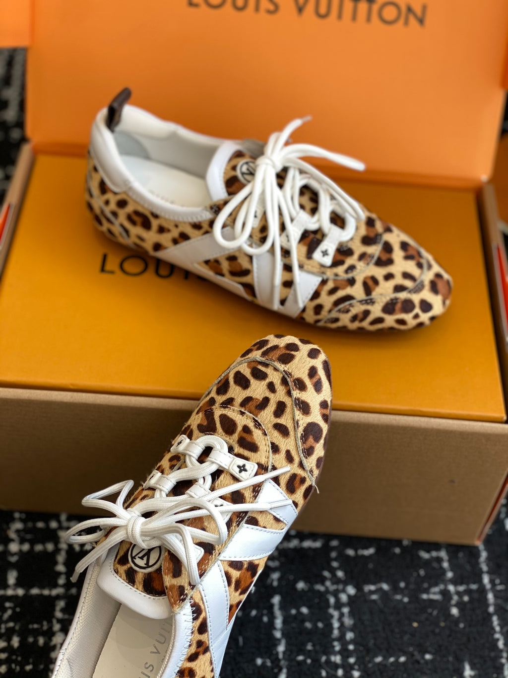 Louis Vuitton Recif Sneaker (Leopard Print/White)