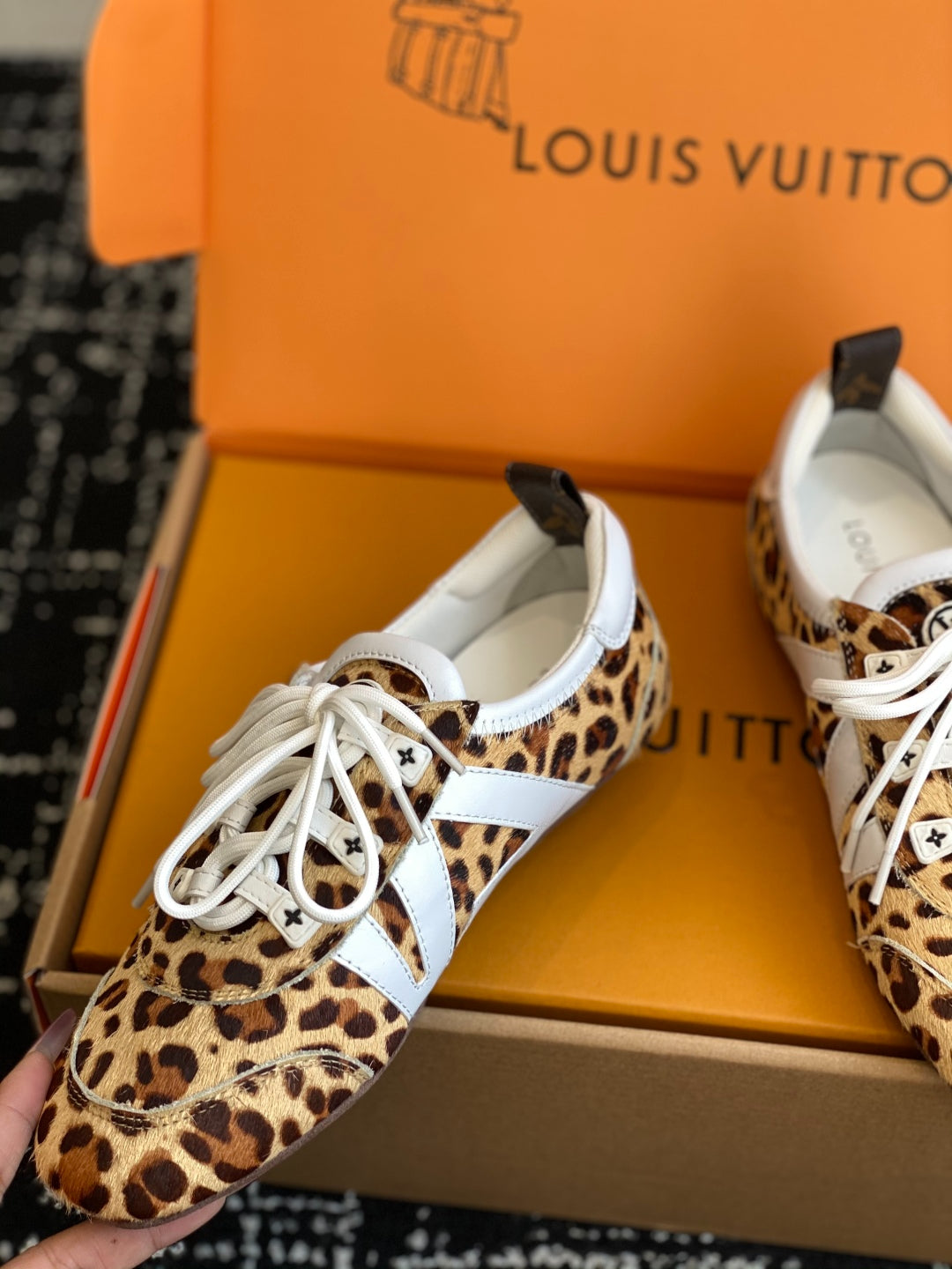 Louis Vuitton Recif Sneaker (Leopard Print/White)