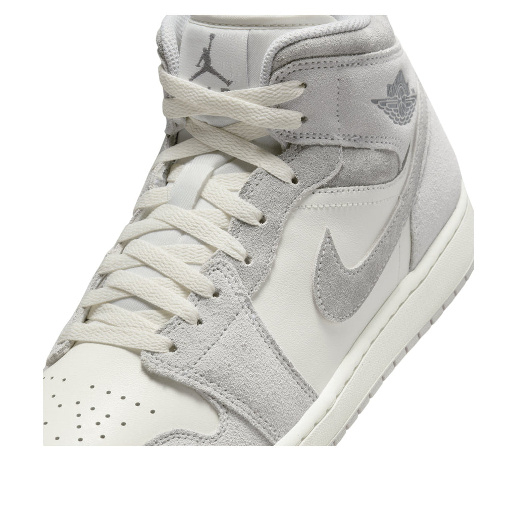 Air Jordan 1 Mid SE 'Neutral Grey Suede'