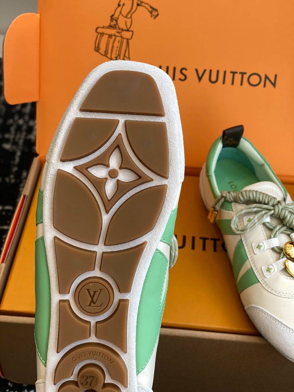 Louis Vuitton Recif Sneaker (White/Green)