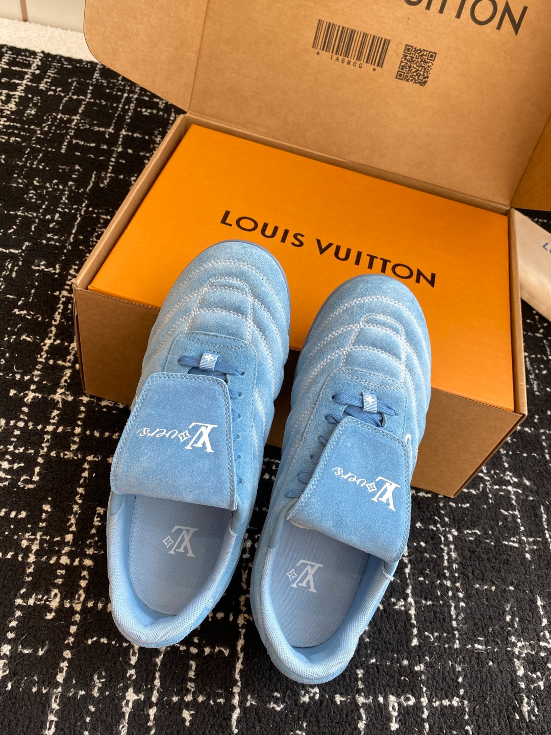 Louis Vuitton LV Kick Sneaker (Light Blue Suede)