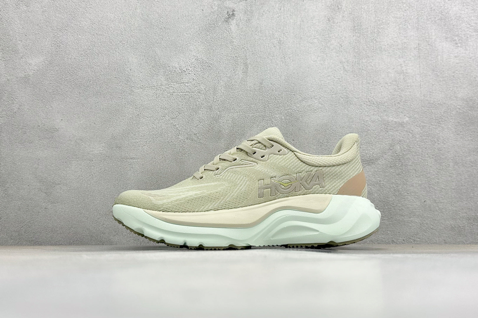 HOKA Arahi 8 Oat Mint Women Stability Running Sneakers