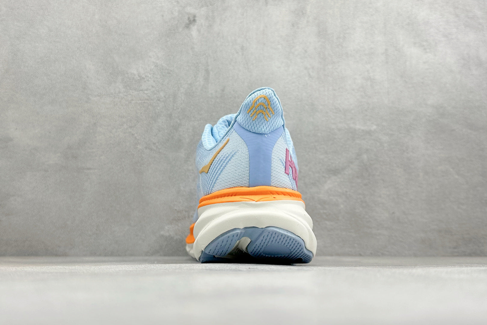 HOKA Clifton 9 Coastal Sky