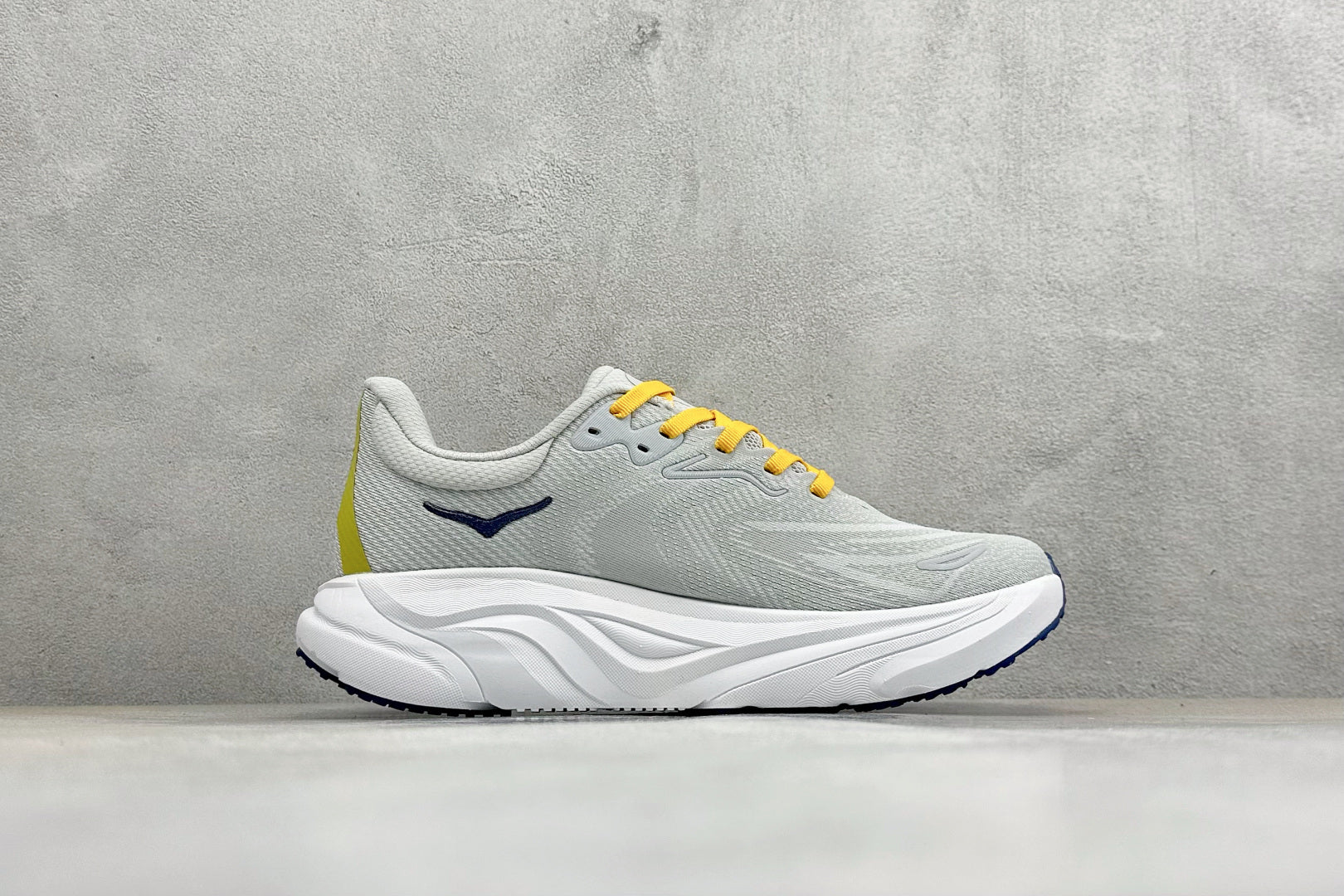 HOKA Arahi 8 Grey Mustard Stability Road Running Shoes