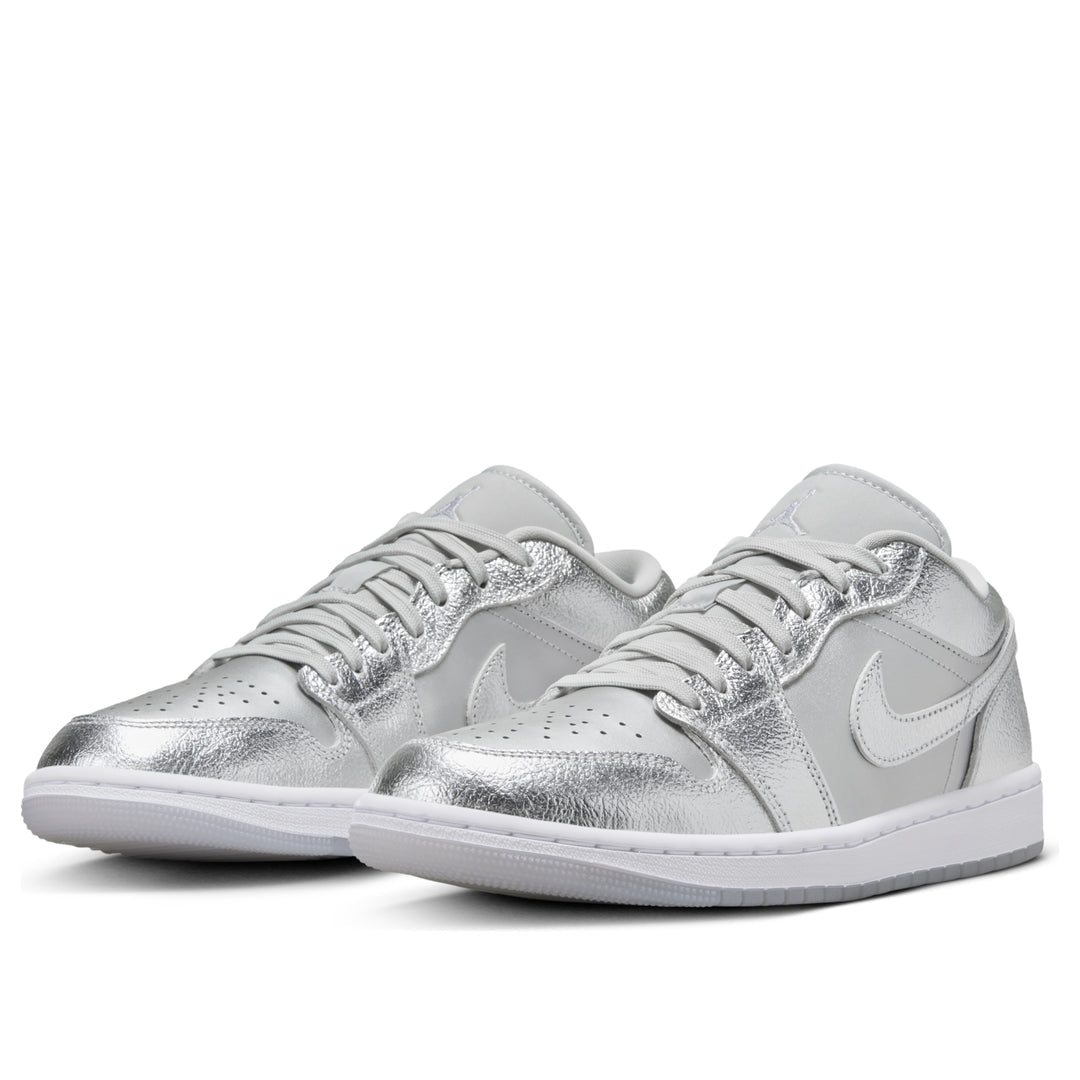 Air Jordan 1 Low SE 'Metallic Silver'