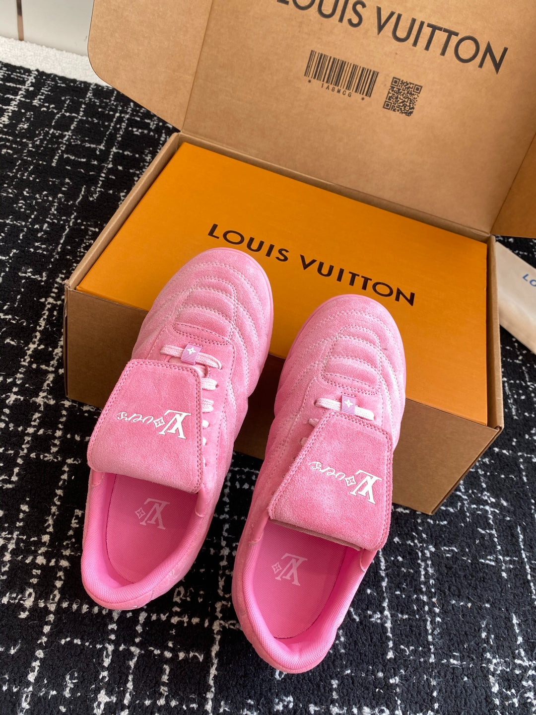 Louis Vuitton LV Kick Sneaker