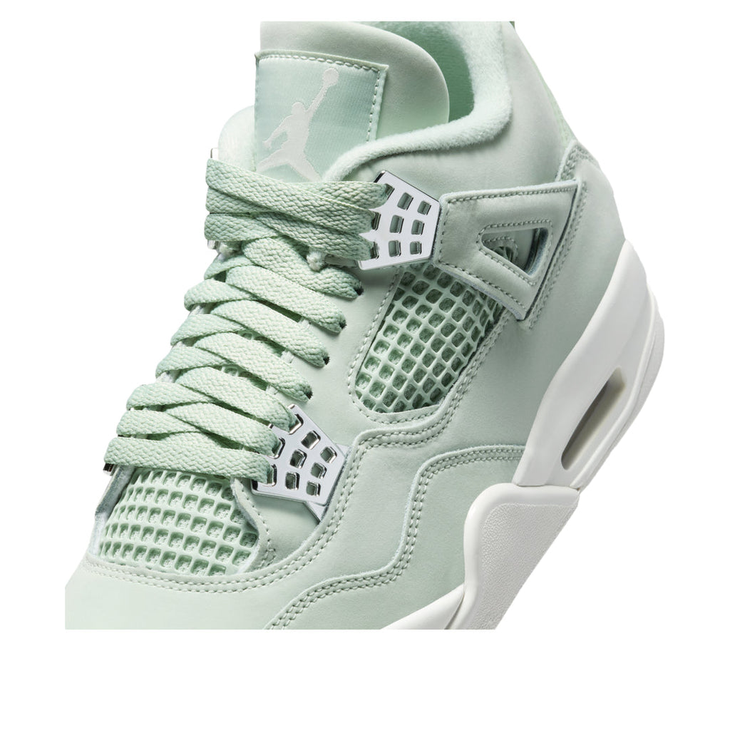 Air Jordan 4 Retro 'Seafoam Sail'