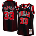 Youth Chicago Bulls Scottie Pippen Mitchell & Ness Black 1995-96 Hardwood Classics Swingman Jersey