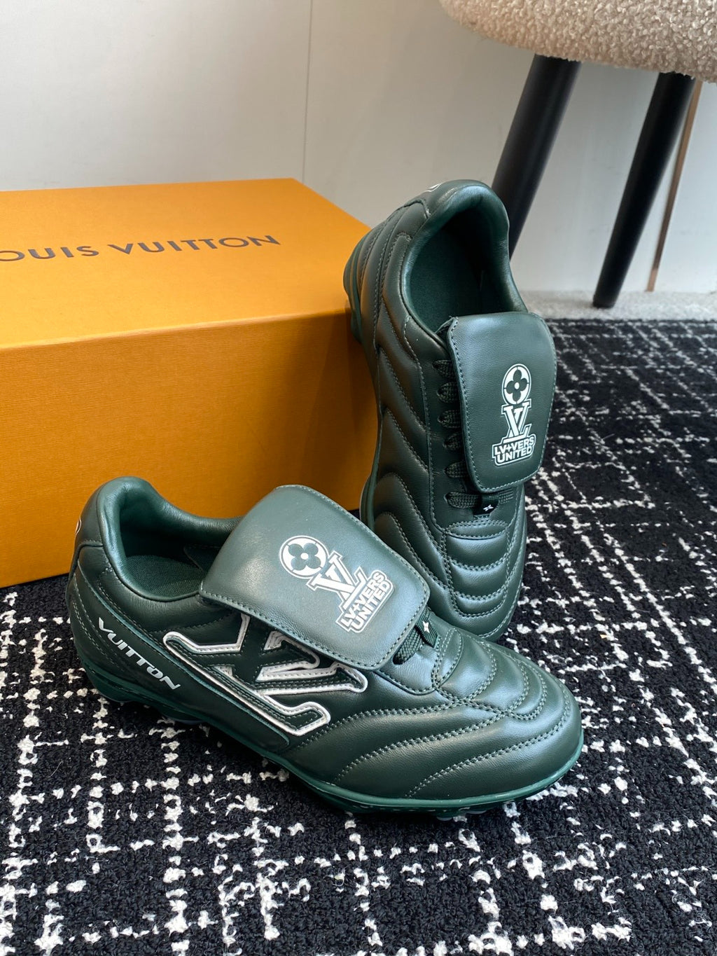 Louis Vuitton LV Kick Sneaker (Dark Green Leather)