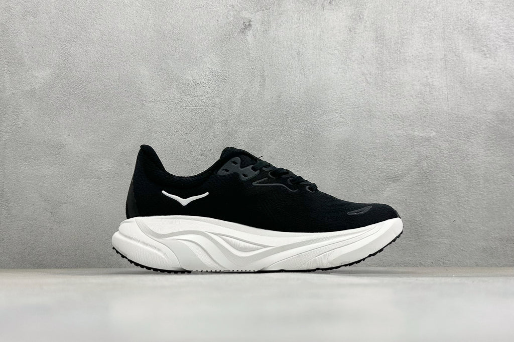 HOKA Arahi 8 Black White Two-Tone Stability Running Shoes