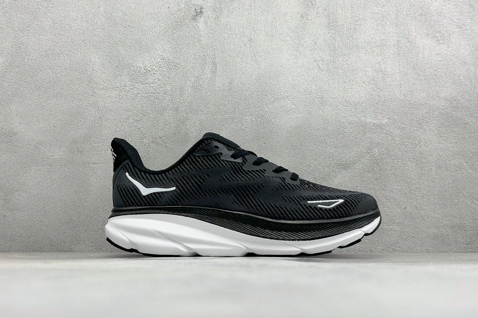 HOKA Clifton 9 Black