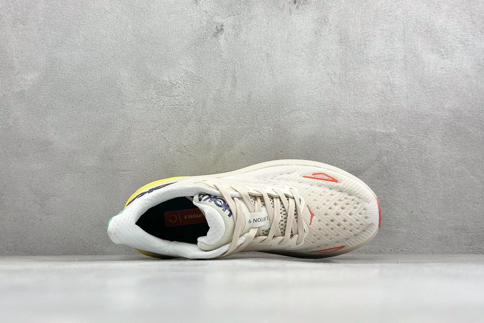 HOKA Clifton 9 Cream/Yellow Running Shoe