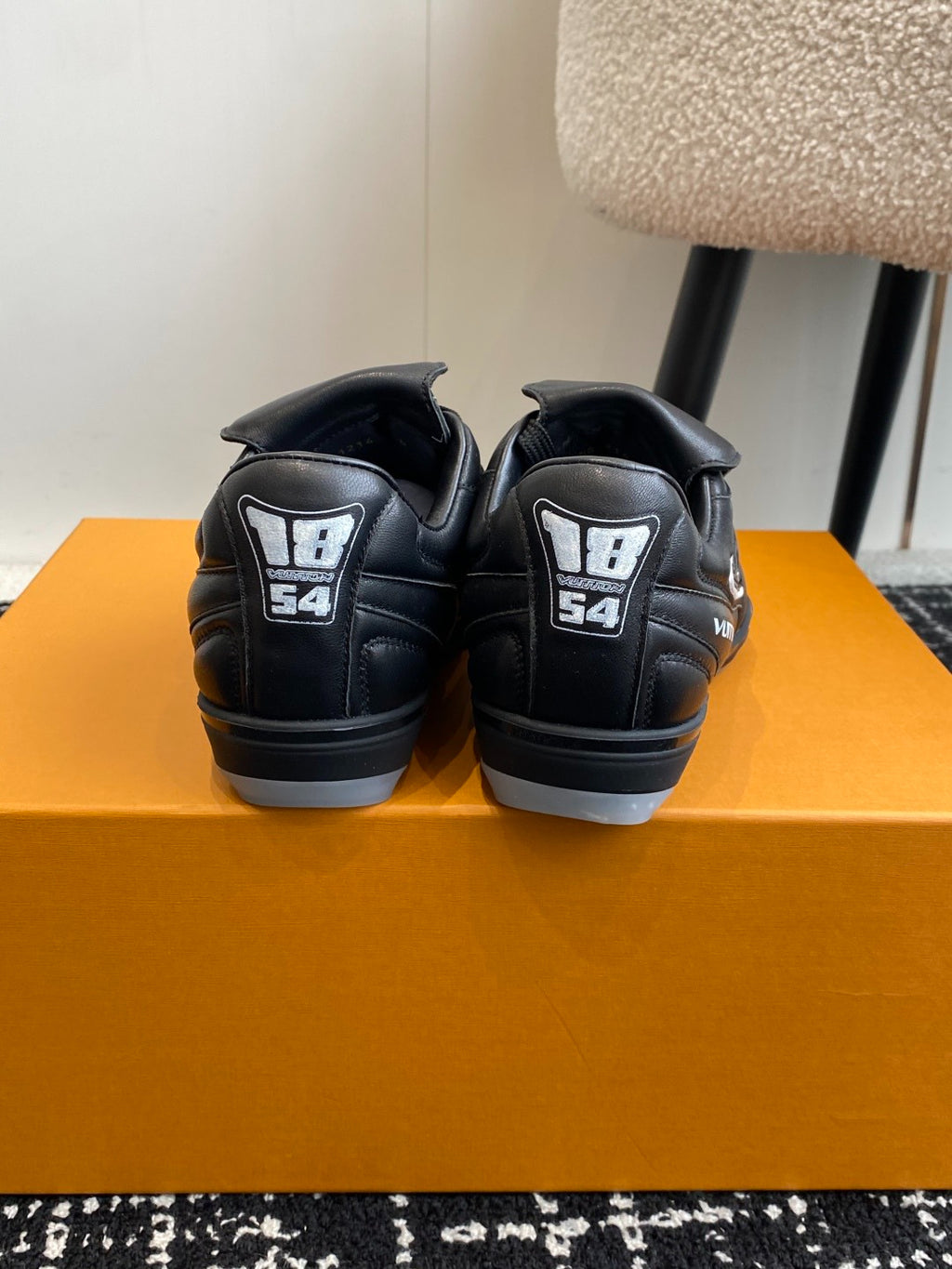 Louis Vuitton LV Kick Sneaker (Black Leather)