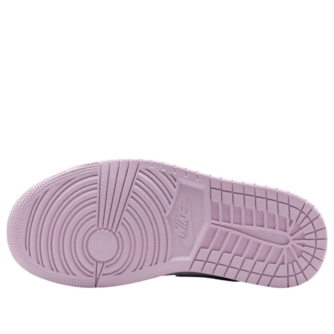 Air Jordan 1 Mid 'Indigo Haze Doll White'