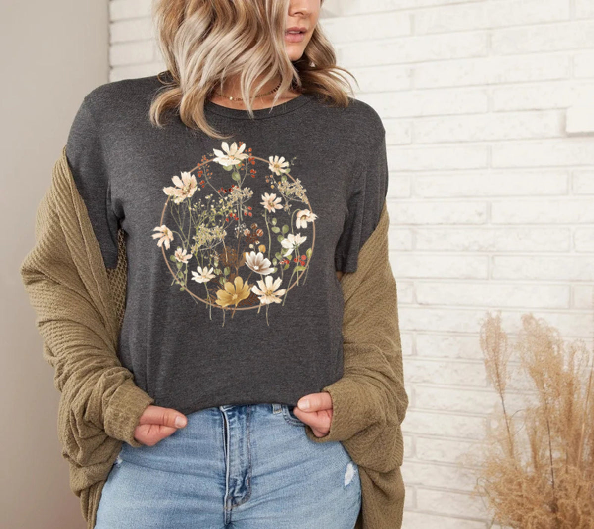 Flower Shirt, Gift For Her, Flower Shirt Aesthetic, Floral Graphic Tee, Floral Shirt, Flower T-shirt, Wild Flower Shirt, Wildflower T-shirt