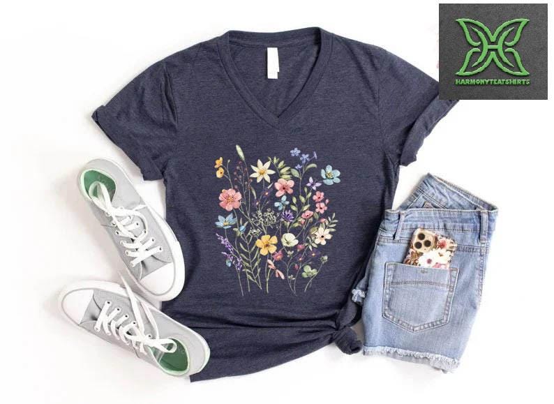 Flower Shirt Aesthetic,Gift For Women  Floral Graphic Tee, Wild Flower T-shirt,Boho Botanical Flower Tee, Gift For Gardener,Mothers Day Gift