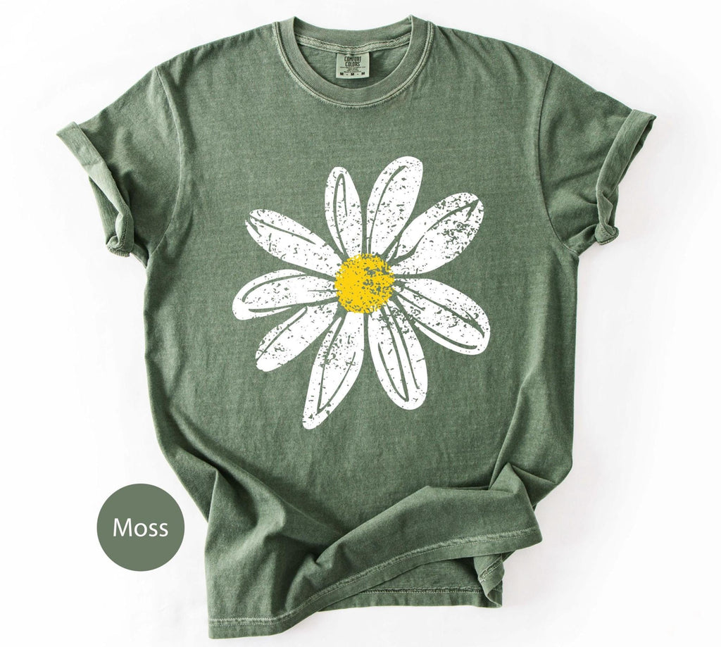 Daisy Shirt gift for Women Retro Floral Graphic Tee, Flower Print Comfort Colors T-Shirt