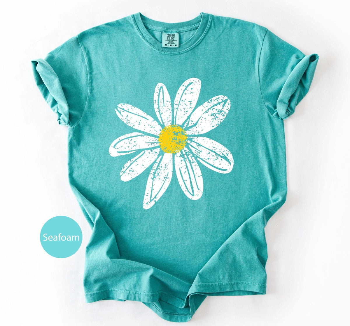 Daisy Shirt gift for Women Retro Floral Graphic Tee, Flower Print Comfort Colors T-Shirt