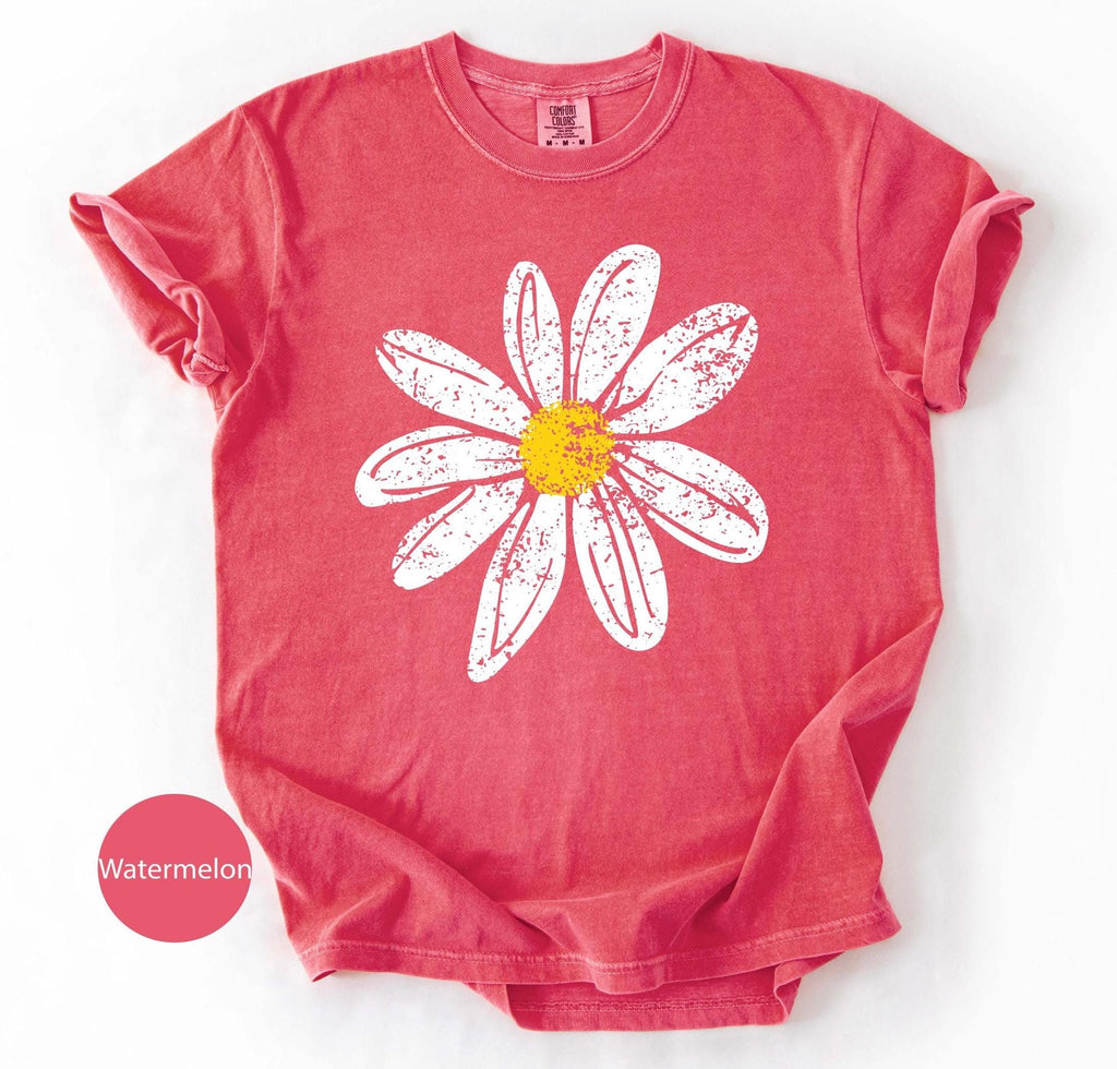 Daisy Shirt gift for Women Retro Floral Graphic Tee, Flower Print Comfort Colors T-Shirt