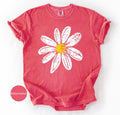 Daisy Shirt gift for Women Retro Floral Graphic Tee, Flower Print Comfort Colors T-Shirt