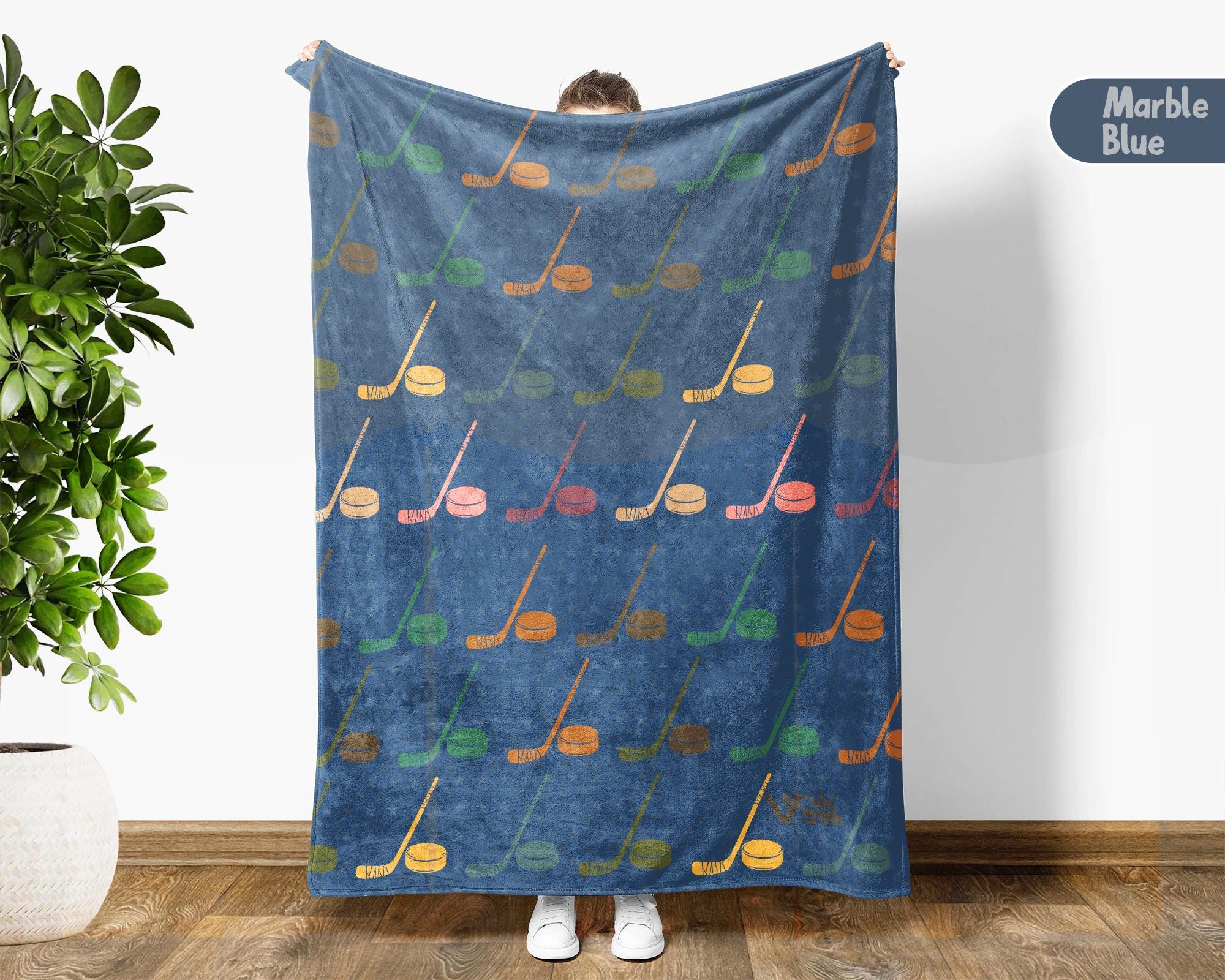 Retro Ice Hockey Lover Blanket Gift, Cozy Throw for Hockey Fans, Ice Rink Team Decor, Unique Athlete Enthusiast Blanket, Sports Lover Gift