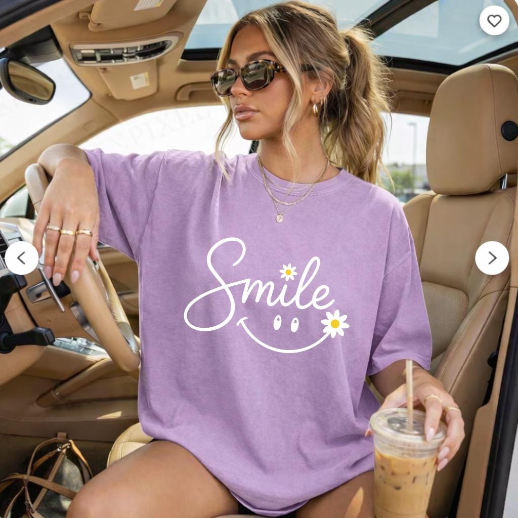 Smiley Daisy Shirt, Comfort Colors Women Tee, Cute Smile Flower Shirt, Trendy Floral Tee, Positive Vibes Shirt, Gift for Her