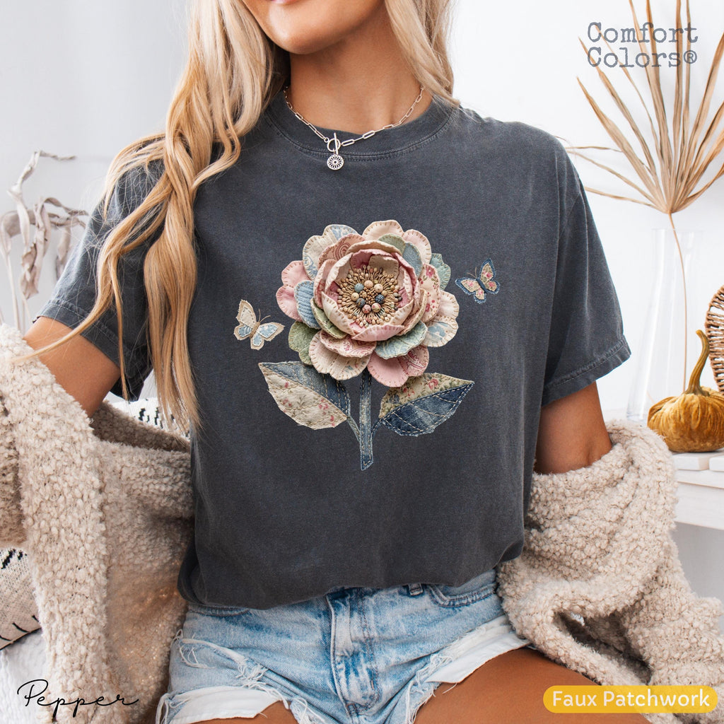 Comfort Colors Faux Quilted Patchwork Wildflower Shirt Floral Graphic Tee Vintage Aesthetic Flower Top Cottagecore Patchwork Spring Shirt