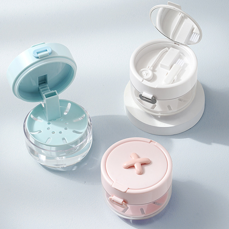 All-in-One Storage Case for Braces and Retainers – Leak-Proof Cleaning Case with Mirror, Brush, and Strainer Basket